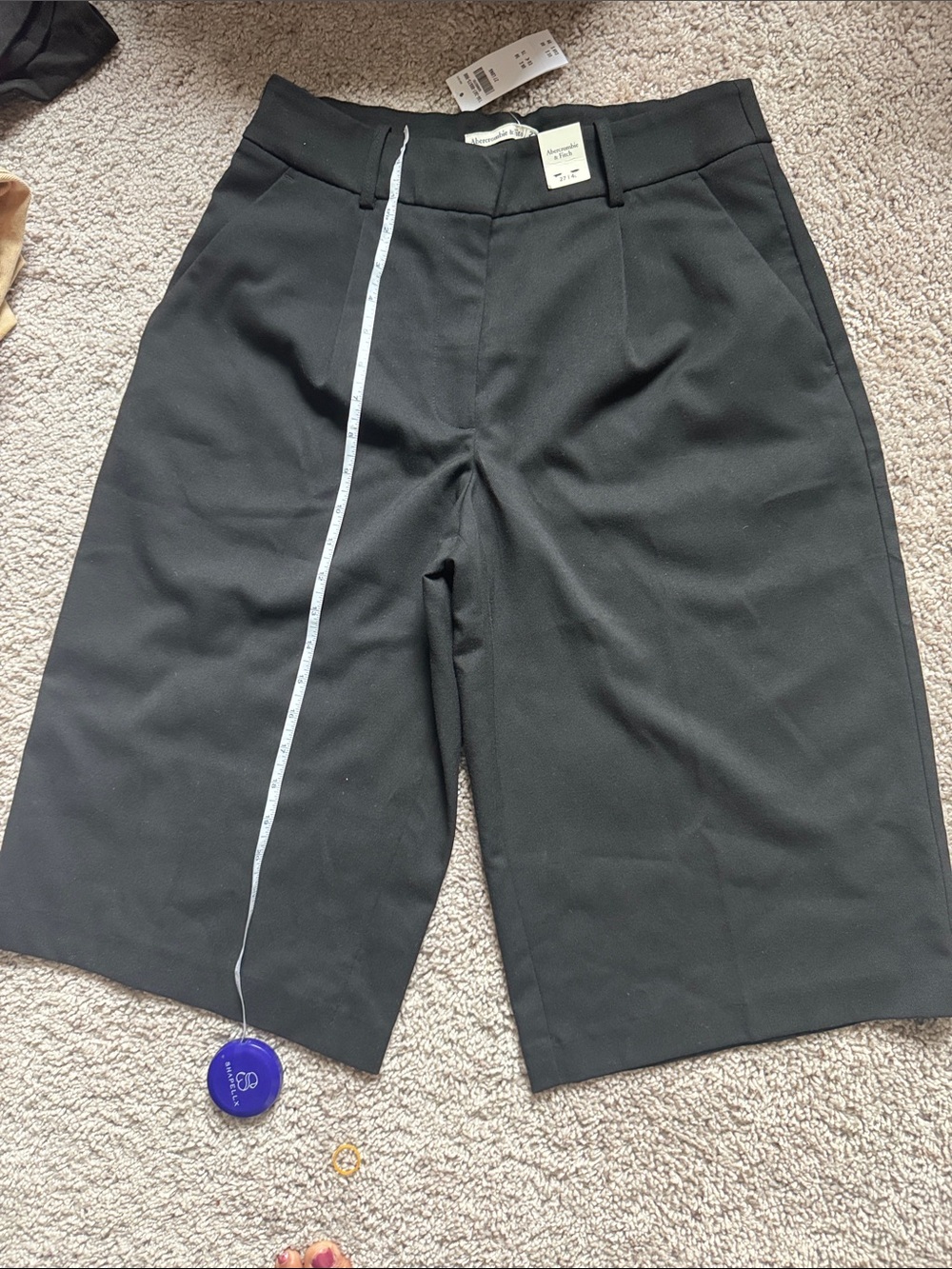 Abercrombie and Fitch Black Women’s Bermuda Shorts - Tailored Flat Front